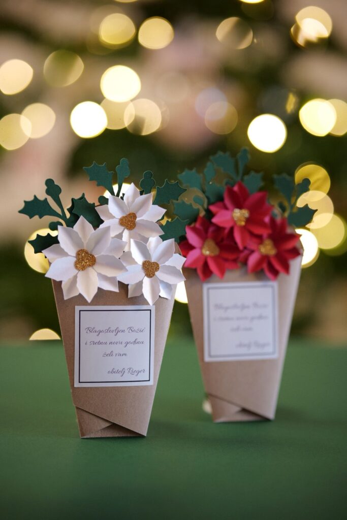 flowerlovebyami, by Anamarija Reiger
