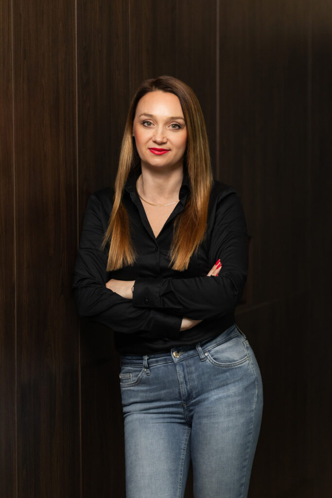 Nikolina Ivanović, članica uprave i voditeljica sektora trezorskog poslovanja, Centar Zlata